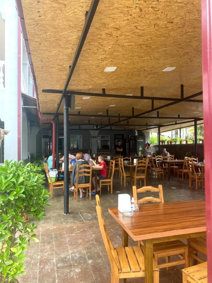 卡瓦拉提 Beliy Dom酒店 外观 照片