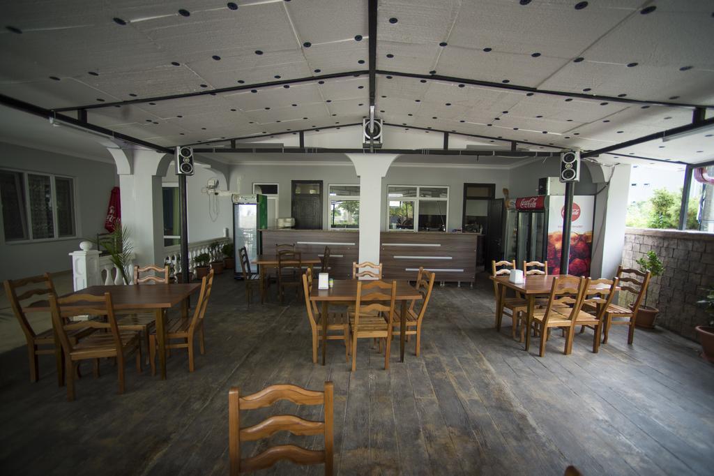 卡瓦拉提 Beliy Dom酒店 外观 照片
